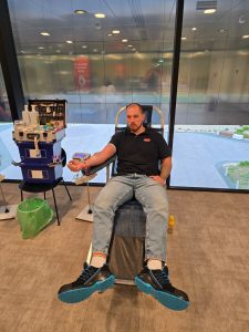 6e247e49 cb0d 4ef0 90f1 d8d64bb30679